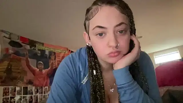 cognacwoodss online show from 12-01-25, 03:17