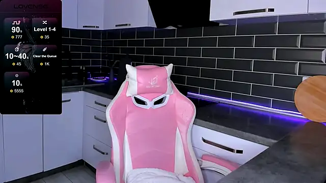 ShaiyaMinn3 online show from 10-11-25, 06:06