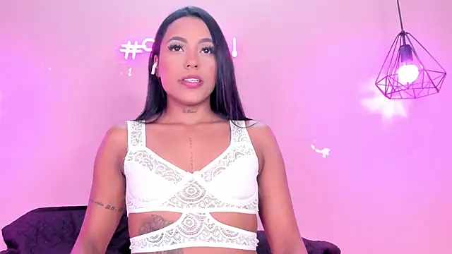 alahia betancurx online show from 03-14-25, 12:40