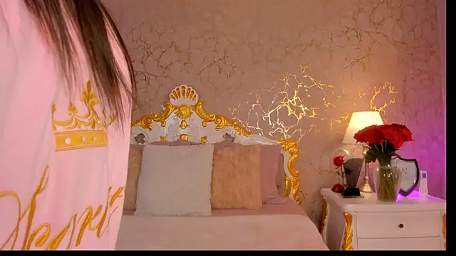 ScarlettWallace online show from 02-24-26, 07:45