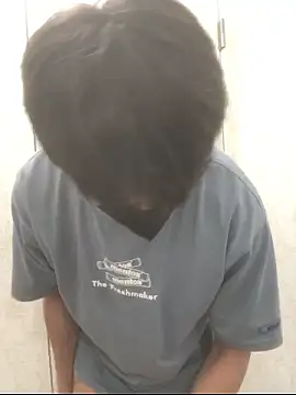 Snapshot of pandesal_aki chatting on 10-24-25, 01:18 pandesal aki online show from 10-24-25, 01:18