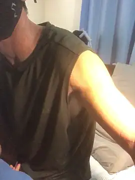 Snapshot of pandesal_aki chatting on 12-14-25, 02:11 pandesal aki online show from 12-14-25, 02:11