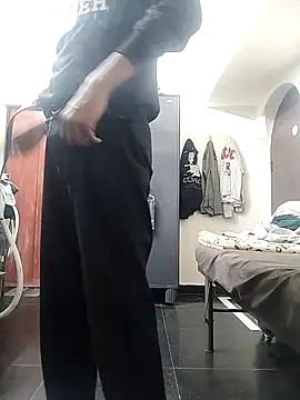 BlackDog  69 online show from 01-11-26, 04:34