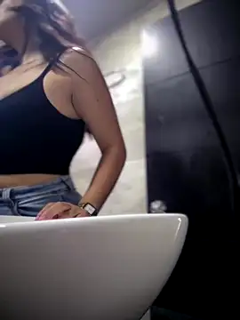 Mila LS online show from 10-18-25, 01:01