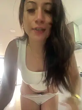 Mila LS online show from 10-29-25, 01:13