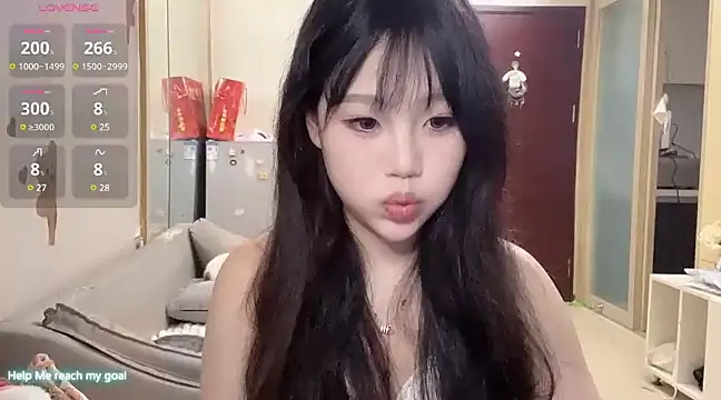 Snapshot of Yik-11 chatting on 02-26-25, 06:11 Yik-11 online show from 02-26-25, 06:11