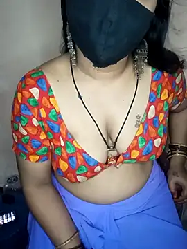 Snapshot of Bagi-Sexy chatting on 10-13-25, 10:26 Bagi-Sexy online show from 10-13-25, 10:26