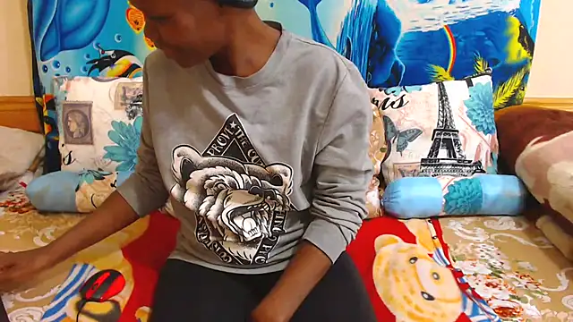 ChocolateClit online show from 10-23-25, 04:39