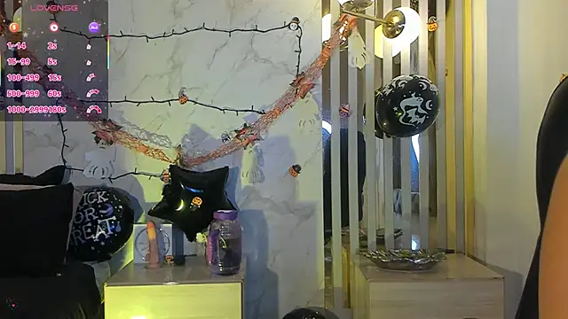 Snapshot of Oriana_gh chatting on 10-22-25, 03:29 Oriana gh online show from 10-22-25, 03:29