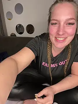 xqueenkinky online show from 03-18-25, 07:53