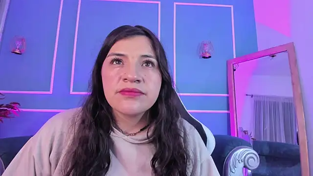 TaraTaylorr online show from 10-14-25, 02:12