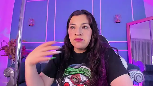 TaraTaylorr online show from 11-13-25, 02:21