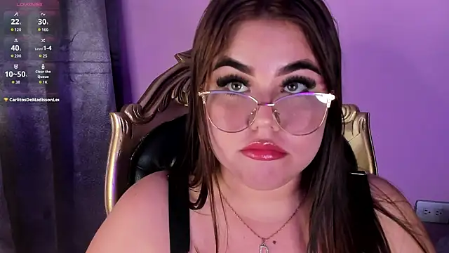 MadissonLee   online show from 11-12-25, 07:24