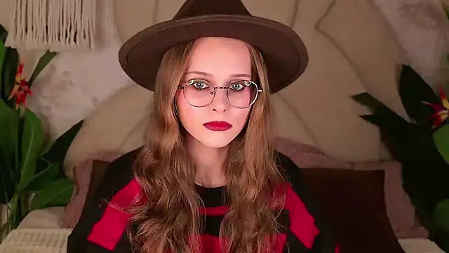 RileyMimicho online show from 10-31-25, 09:27