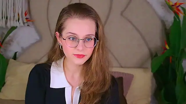 RileyMimicho online show from 11-17-25, 08:47