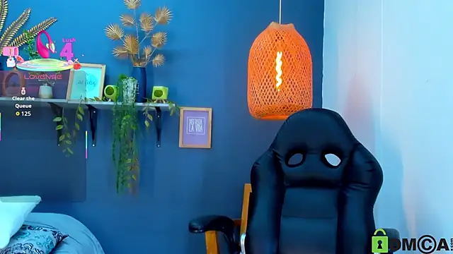 Snapshot of yessila_parker chatting on 11-16-25, 01:00 yessila parker online show from 11-16-25, 01:00