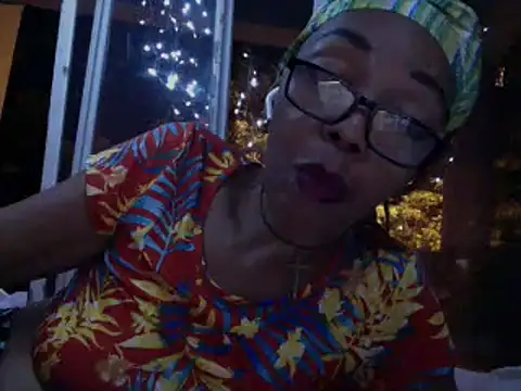 Ladyzee25 online show from 03-24-26, 02:49