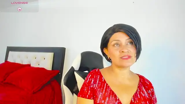 CarolinneFiotti online show from 01-08-26, 04:53