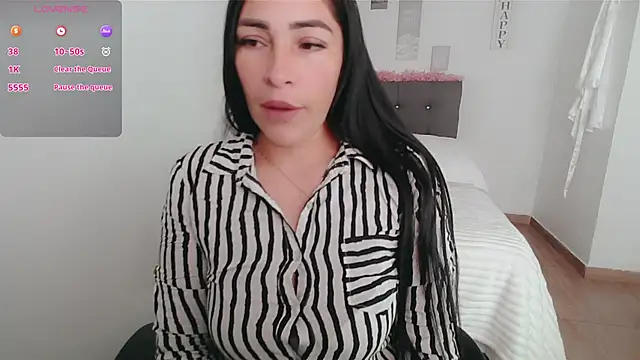 Snapshot of luna_lgomez_ chatting on 10-09-25, 12:14 luna lgomez online show from 10-09-25, 12:14