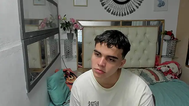 heiker  online show from 10-28-25, 02:59