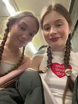 Snapshot of melicious_ chatting on 03-13-25, 04:56 melicious online show from 03-13-25, 04:56