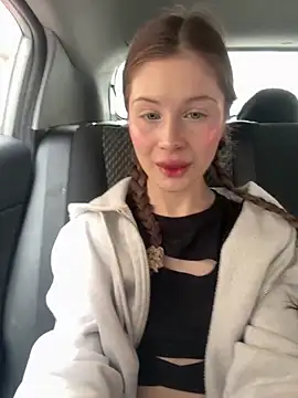 Snapshot of melicious_ chatting on 03-16-25, 10:44 melicious online show from 03-16-25, 10:44