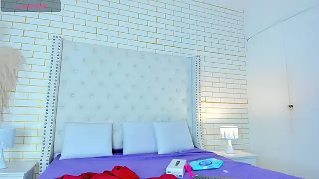 Emilly wilson  online show from 10-25-25, 11:51