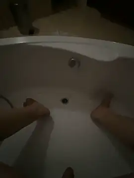 Snapshot of Mpampi chatting on 09-16-25, 05:14 Mpampi online show from 09-16-25, 05:14