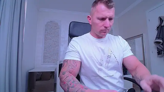 RomeoMalcolm online show from 03-20-25, 05:24