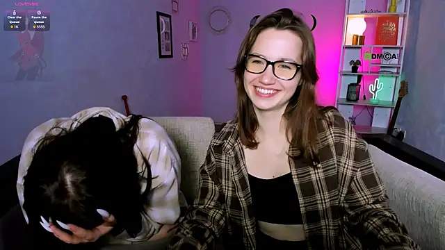 helli belli online show from 12-22-25, 02:08