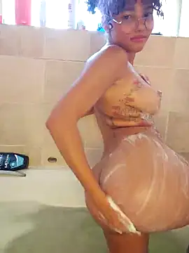 Snapshot of Cherry_kat chatting on 09-20-25, 03:24 Cherry kat online show from 09-20-25, 03:24