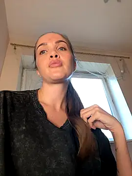 Beverly Hilll online show from 10-08-25, 01:53