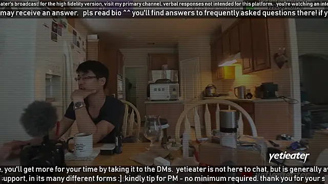 Snapshot of yetieater chatting on 12-14-24, 06:41 yetieater online show from 12-14-24, 06:41