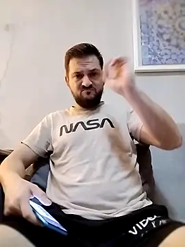 Snapshot of iurinicola chatting on 02-04-26, 06:36 iurinicola online show from 02-04-26, 06:36