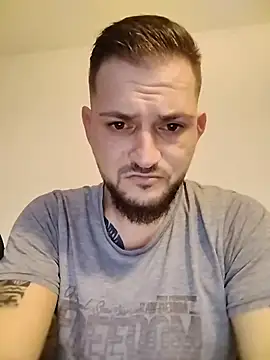 Snapshot of iurinicola chatting on 02-19-26, 03:41 iurinicola online show from 02-19-26, 03:41