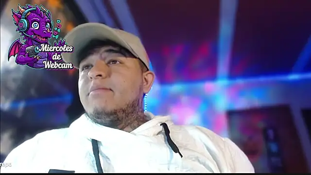 Snapshot of Strip_Classes_Col chatting on 10-15-25, 03:12 Strip Classes Col online show from 10-15-25, 03:12