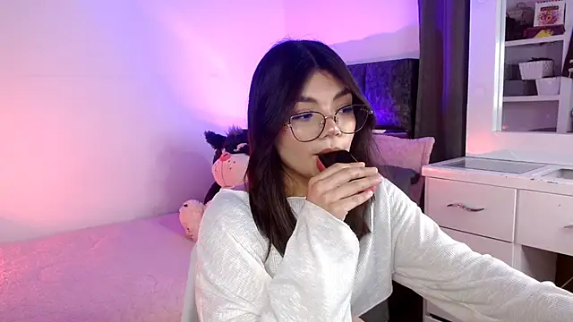  Camilaaa  online show from 10-25-25, 06:43