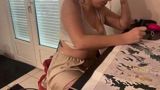 NinaButterflyx online show from 12-21-25, 11:39