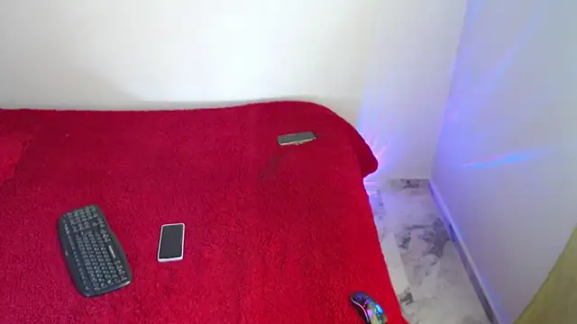 Snapshot of Saray_honey04 chatting on 03-20-25, 01:15 Saray honey04 online show from 03-20-25, 01:15