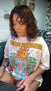 LiraSonnett online show from 11-29-25, 09:18