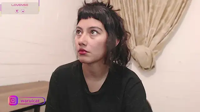 Snapshot of Laury_uri chatting on 02-12-26, 11:55 Laury uri online show from 02-12-26, 11:55