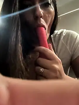 Snapshot of brattyvixen11 chatting on 03-02-25, 07:02 brattyvixen11 online show from 03-02-25, 07:02