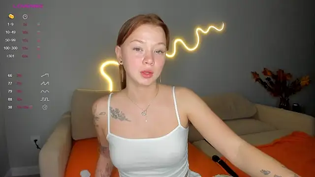 dinky  emily online show from 09-26-25, 05:17