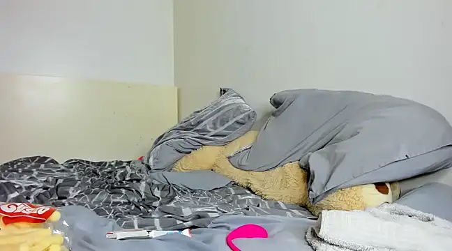 Snapshot of lex-llexiiii27 chatting on 03-14-25, 03:04 lex-llexiiii27 online show from 03-14-25, 03:04