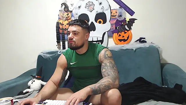 Tiberius hunk online show from 11-02-25, 06:16