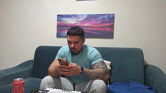 Tiberius hunk online show from 12-03-25, 05:11