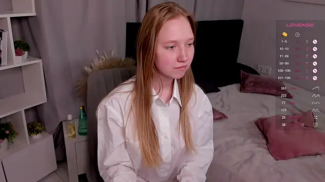 ChelseaBooton online show from 03-16-25, 06:12