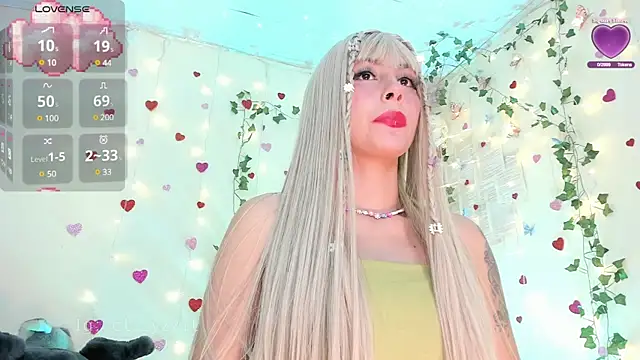 Snapshot of elizabeth_jiing chatting on 03-17-25, 07:48 elizabeth jiing online show from 03-17-25, 07:48