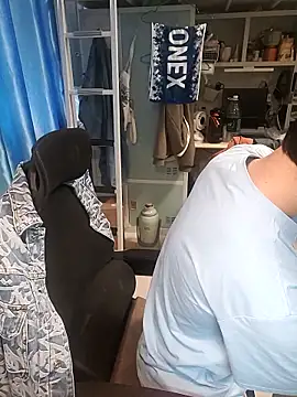 kiwibridy2 online show from 09-27-25, 03:22