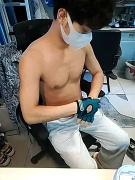 kiwibridy2 online show from 10-11-25, 03:39